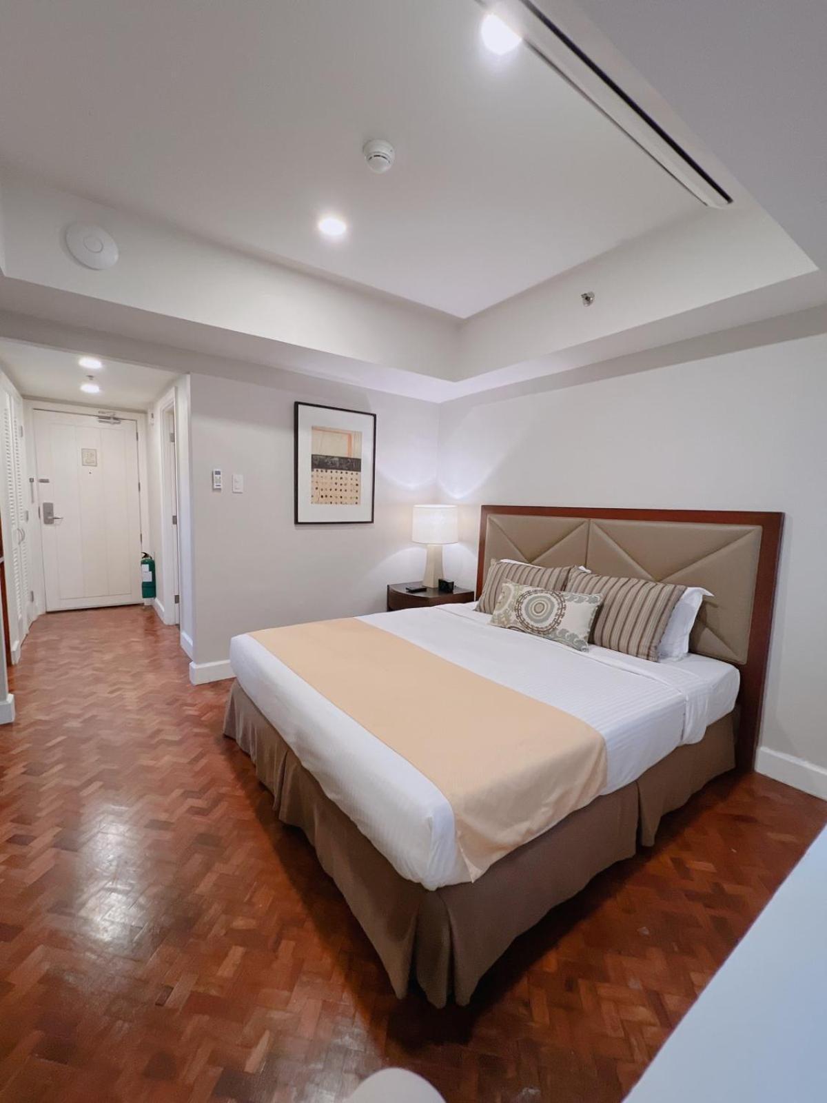 Olympia Makati 1Br Former Somerset Olympia Makati Makati City Exterior photo